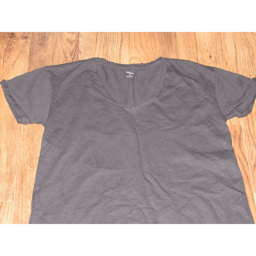 Daily Ritual Men's Extended V-Neck T-shirt - Large - Picture 2 of 5
